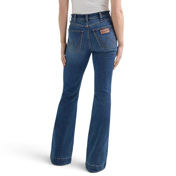 Wrangler Denim - Wrangler Retro Bailey High Rise Trouser Jean Womens 29x34 (Fits 29x33) Vivianna